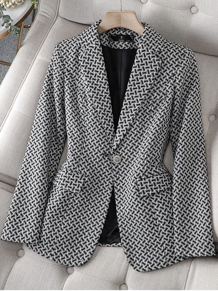 CAROLINE SUITS Women's Elegant Stylish Fashion Office Professional Woven Brown Plaid Blazer Jacket