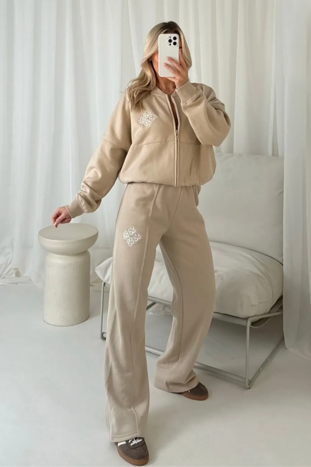 G monogram crest beige embroidered bomber jogger loungewear