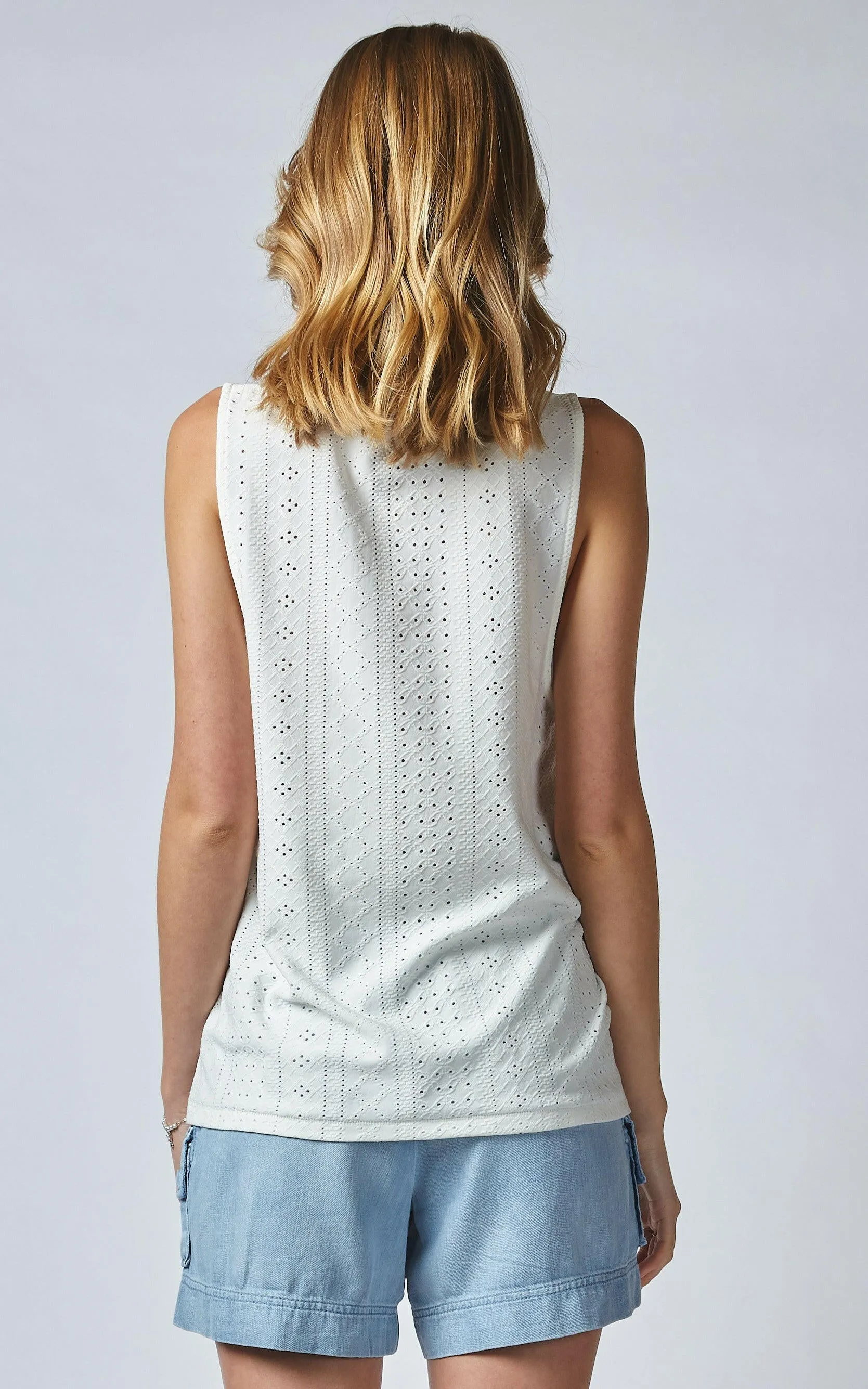 Minimal Broderie Tank